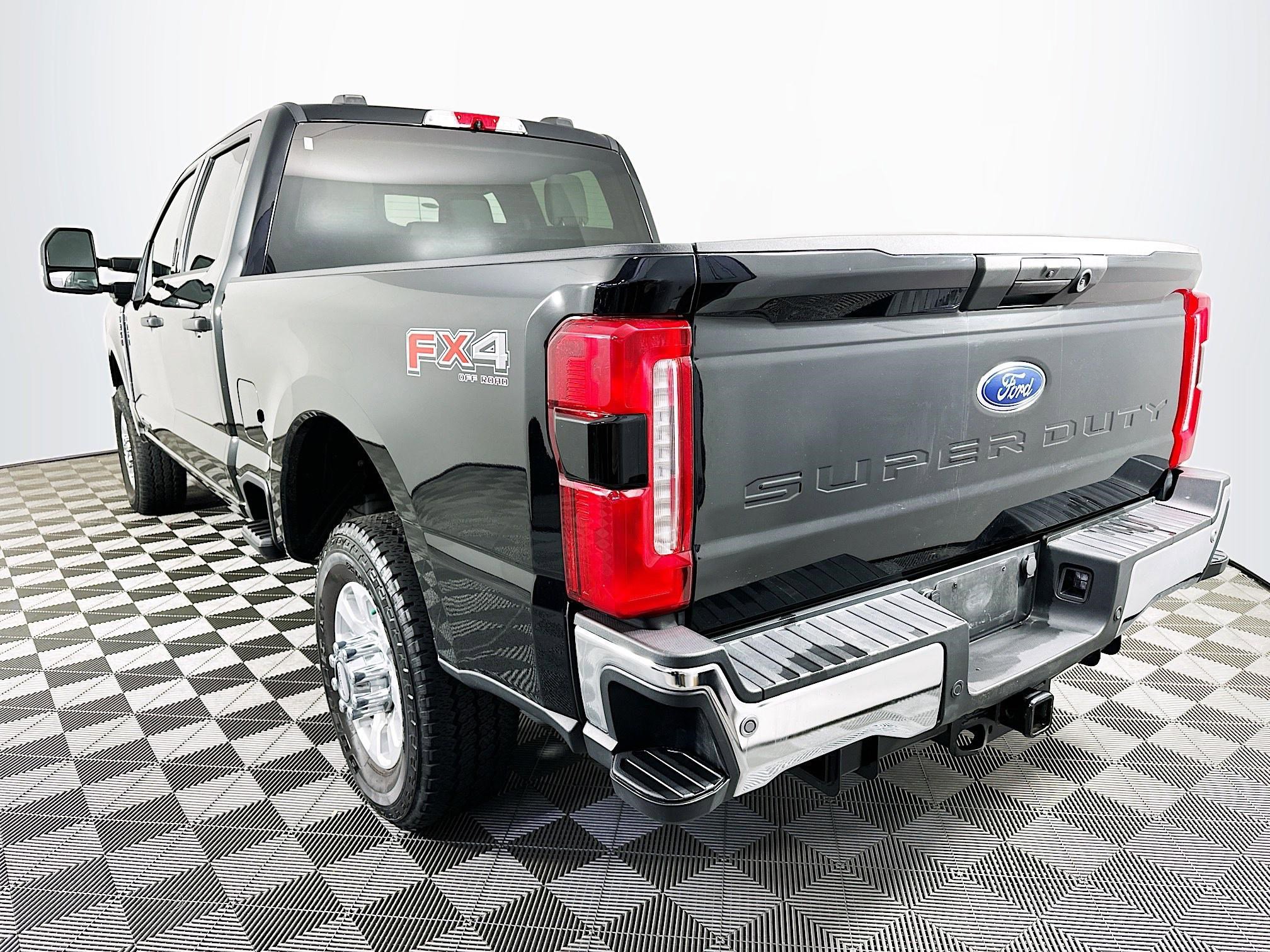 Used 2024 Ford F350 XLT w/ 360-Degree Camera Package image 5