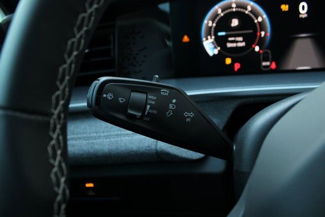 New 2025 Volkswagen Tiguan S AWD/4WD image 10