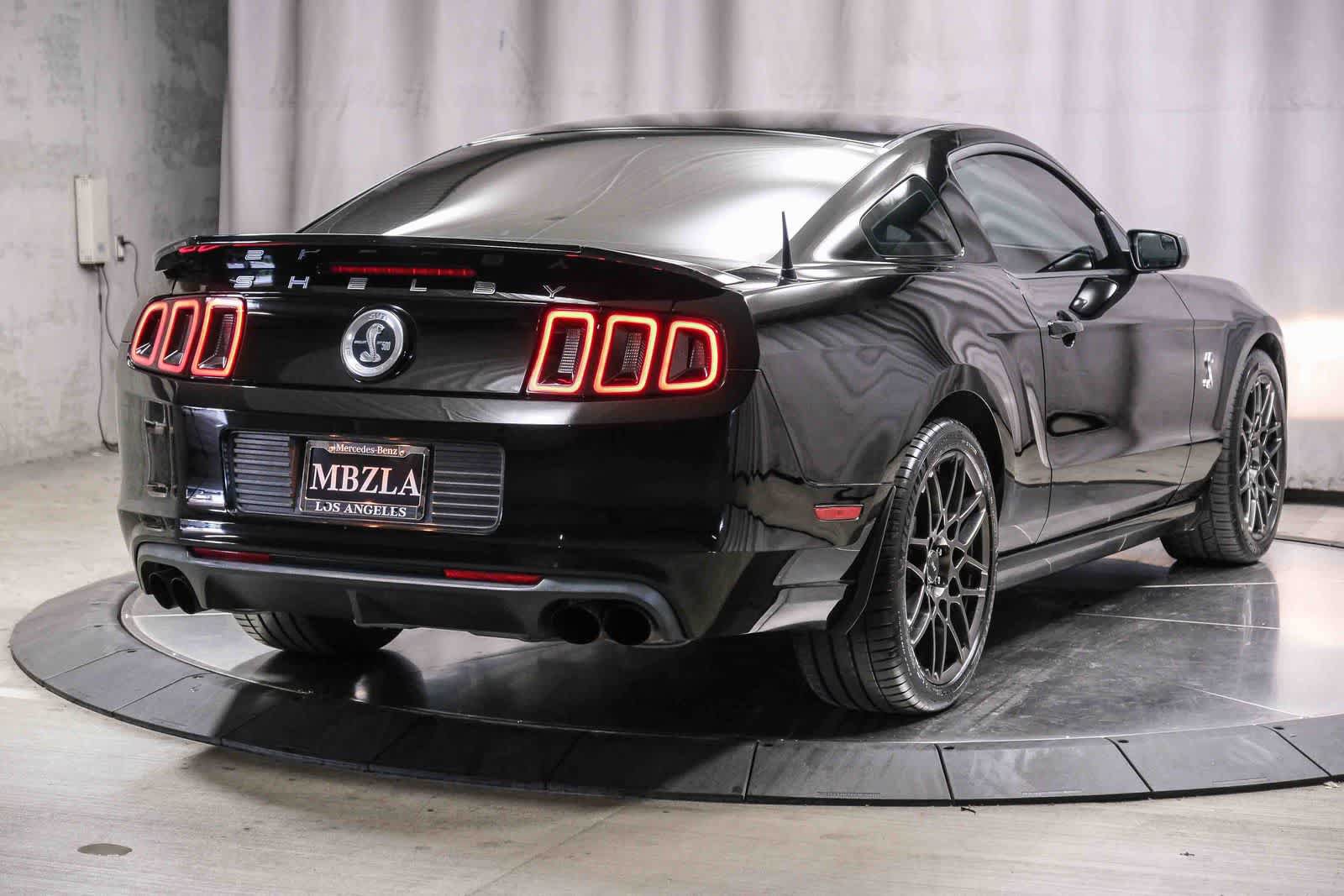 Used 2014 Ford Mustang Shelby GT500 w/ Equipment Group 821A RWD image 4