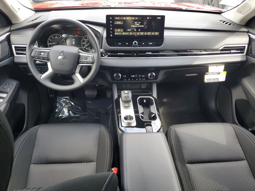 New 2026 Mitsubishi Outlander ES image 15