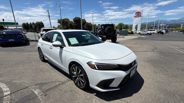 Used 2024 Honda Civic EX-L image 2