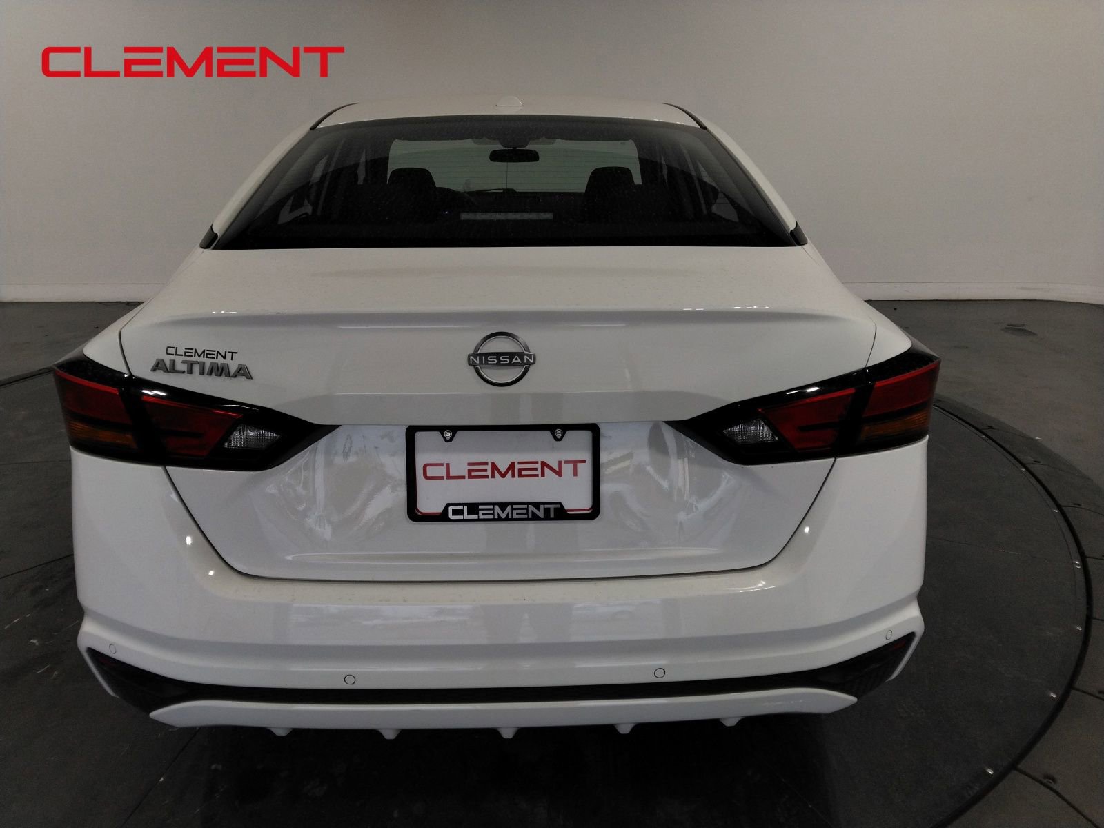 Used 2025 Nissan Altima 2.5 SV FWD image 7