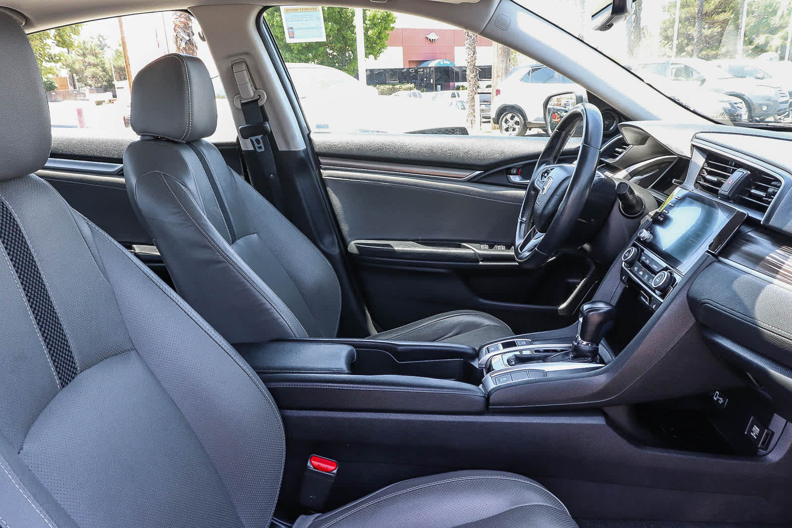 Used 2019 Honda Civic EX-L image 27