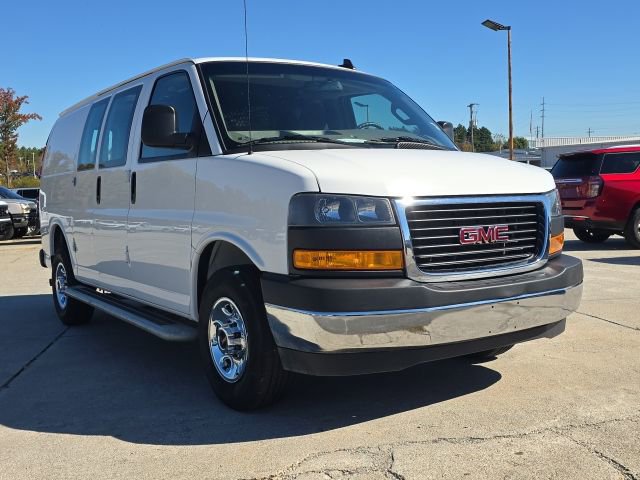 Used 2024 GMC Savana 2500 w/ Driver Convenience Package image 7
