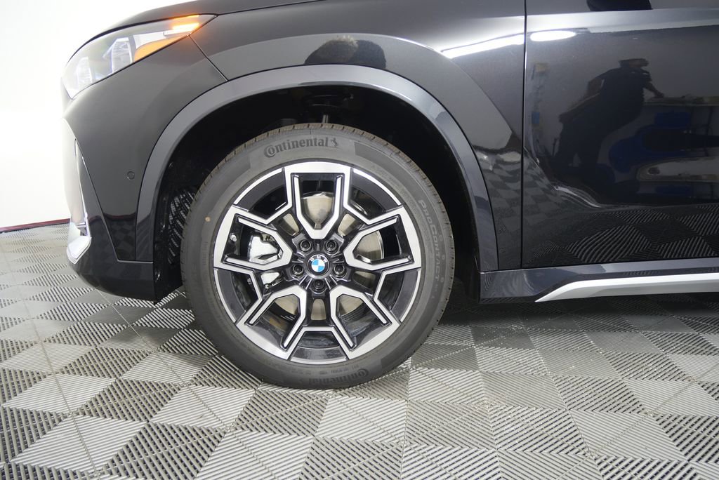 Used 2025 BMW X1 xDrive28i AWD/4WD image 7
