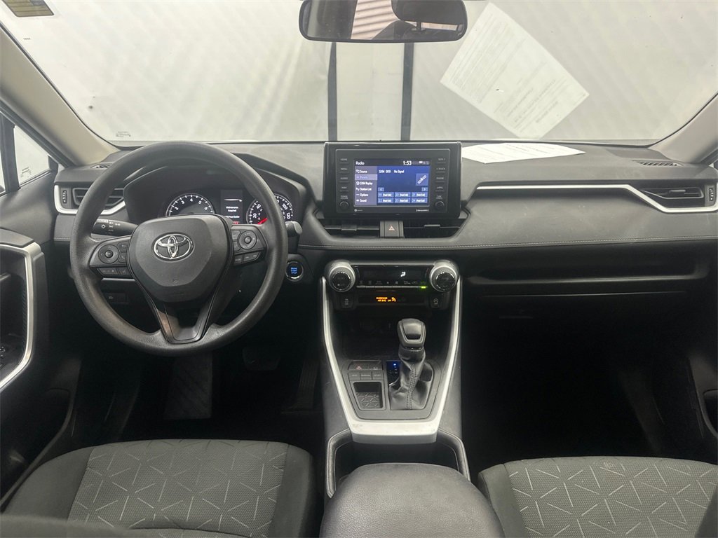 Used 2022 Toyota RAV4 XLE image 22