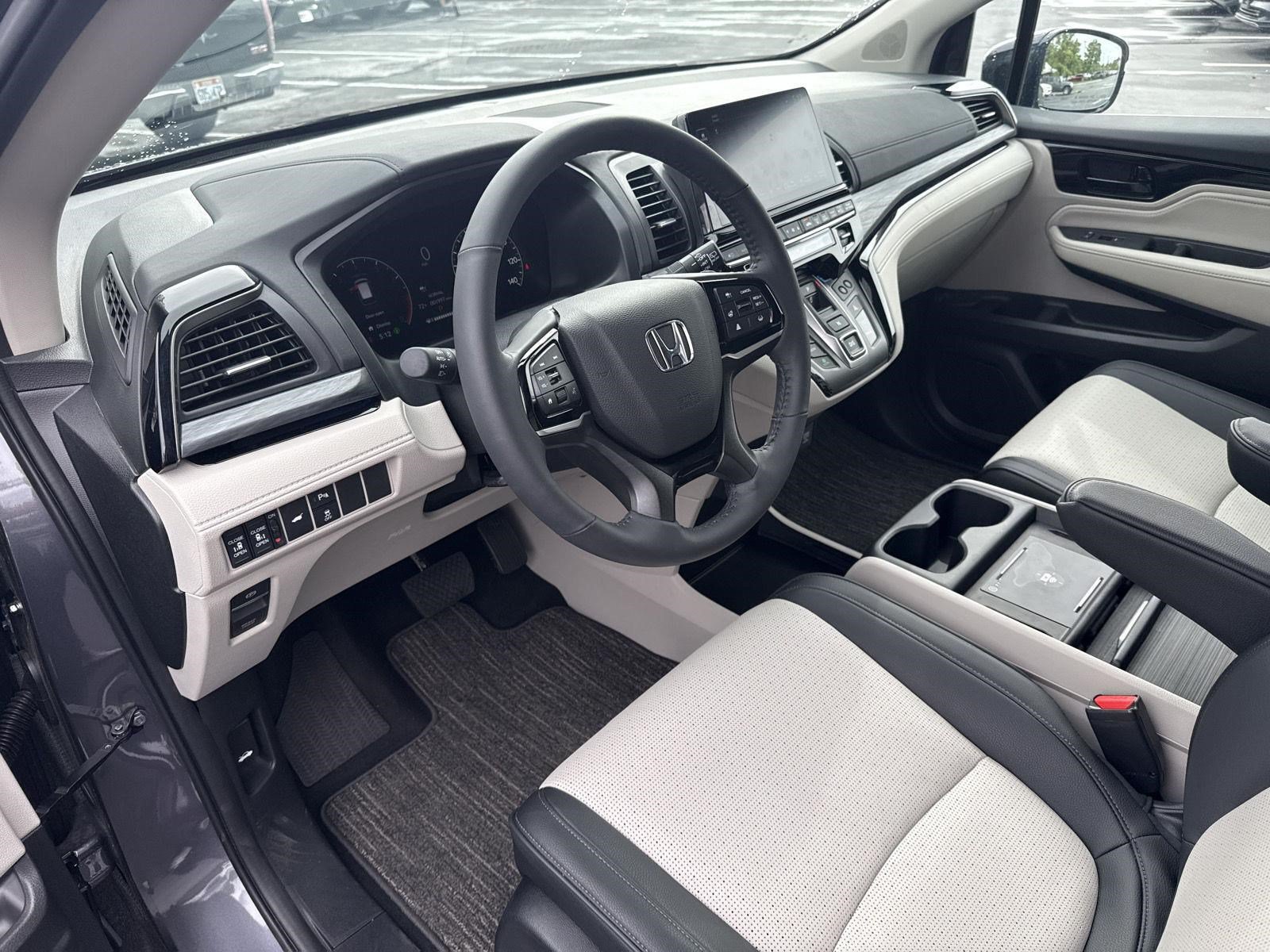 Certified 2026 Honda Odyssey Elite image 13