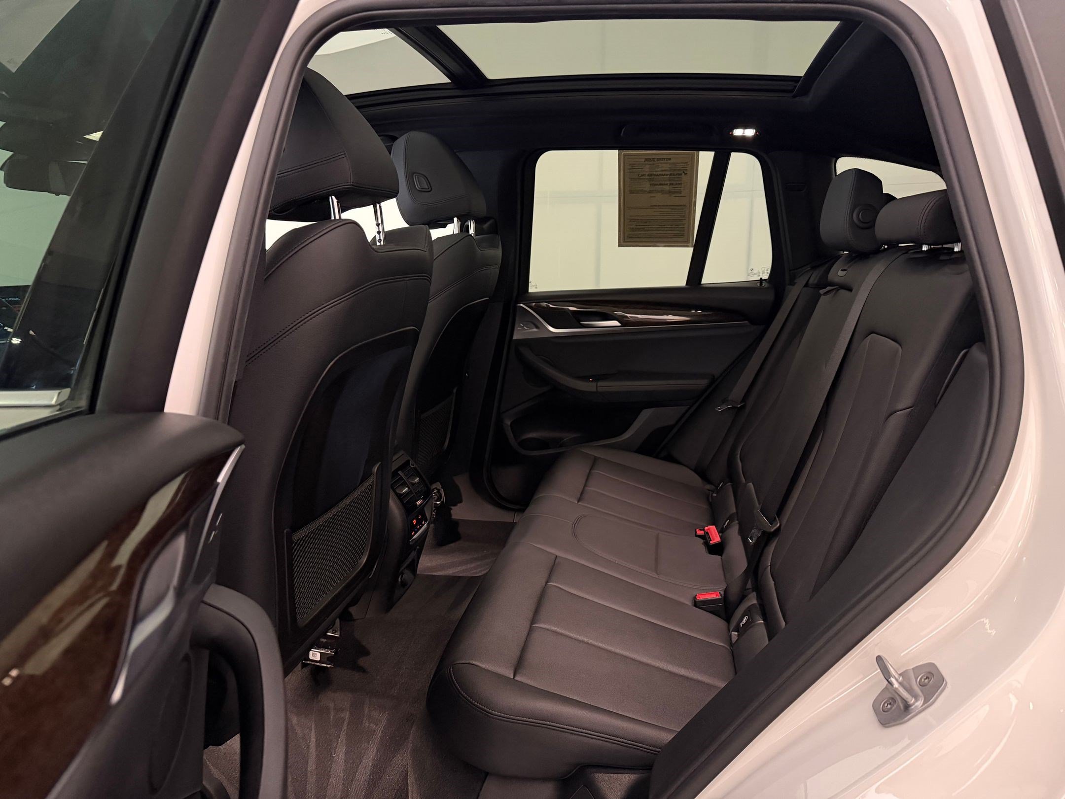 Used 2018 BMW X3 xDrive30i w/ Premium Package AWD/4WD image 21