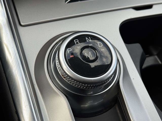 Used 2020 Ford Explorer XLT w/ Equipment Group 202A AWD/4WD image 19