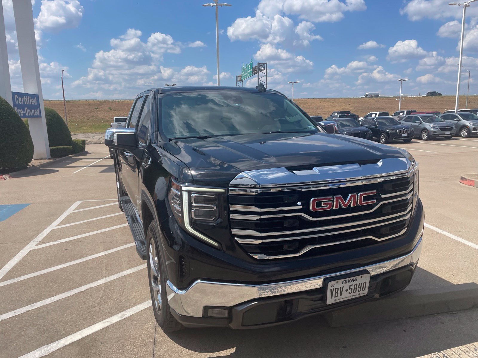 Used 2023 GMC Sierra 1500 SLT w/ SLT Premium Package AWD/4WD image 23