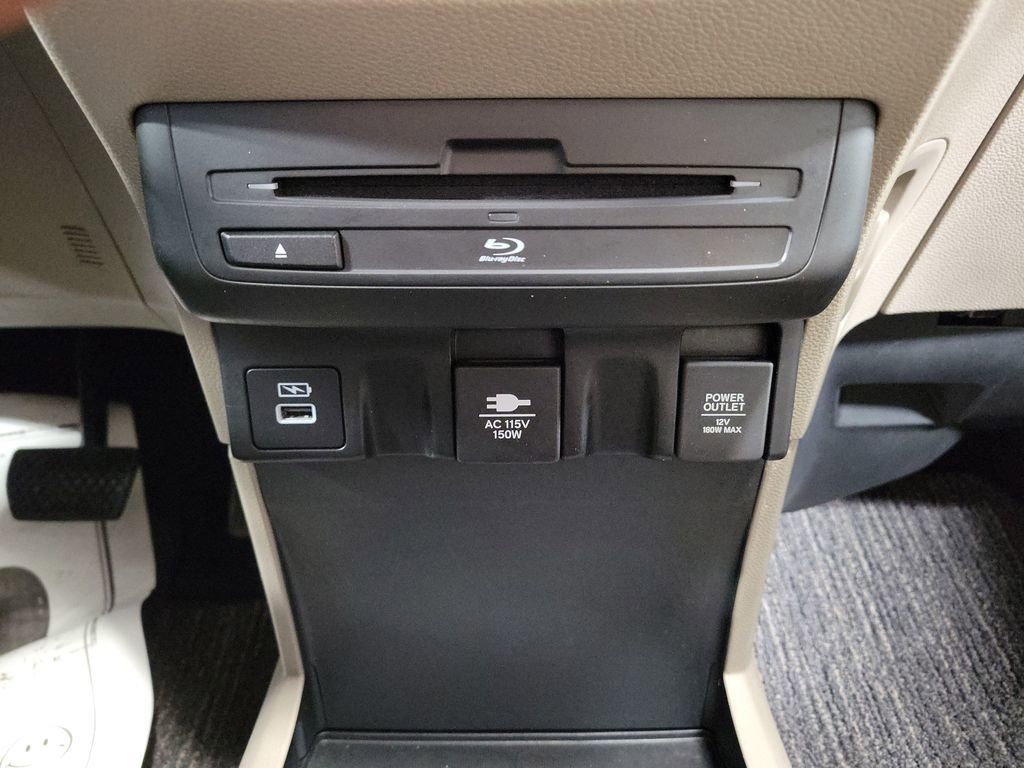 Used 2023 Honda Odyssey Elite image 16