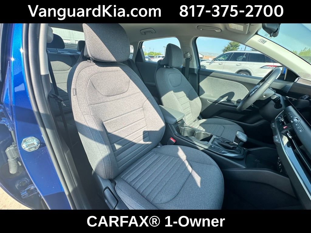 Certified 2025 Kia K4 EX image 28