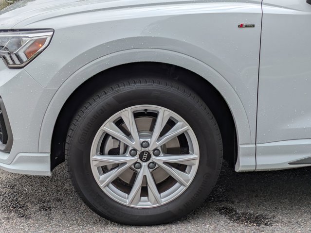 Used 2025 Audi Q3 2.0T Premium Plus w/ Premium Plus Package AWD/4WD image 14