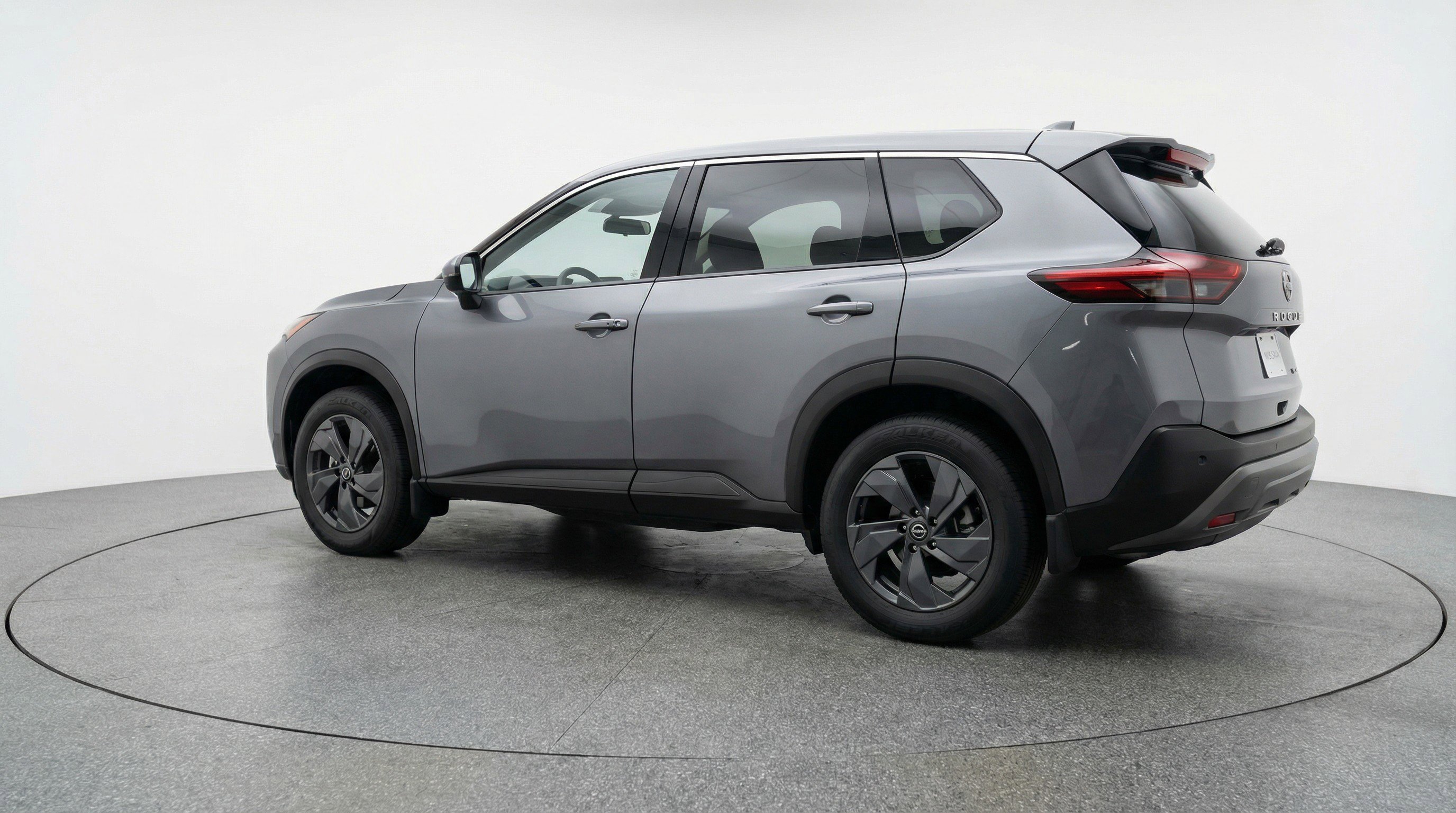 Used 2025 Nissan Rogue SV FWD image 6