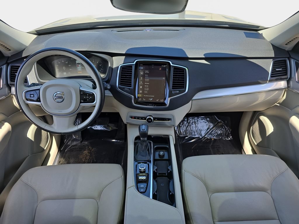 Used 2016 Volvo XC90 T6 Momentum w/ Vision Package AWD/4WD image 10