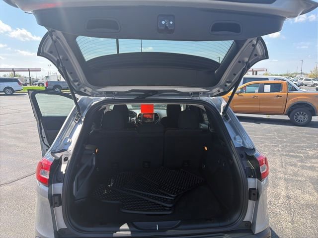 Used 2017 Jeep Cherokee Latitude w/ Safety/Convenience Group image 28