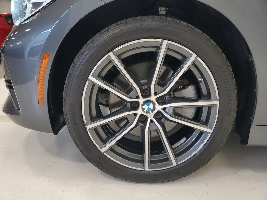 Used 2022 BMW 330i xDrive Sedan w/ Convenience Package AWD/4WD image 7