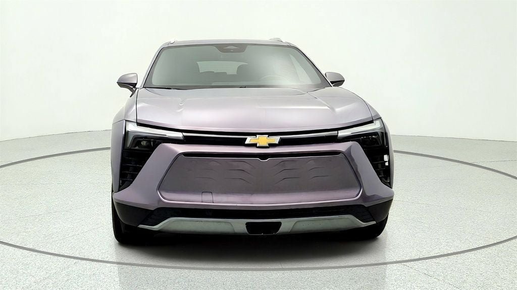 Used 2024 Chevrolet Blazer EV LT AWD/4WD image 2