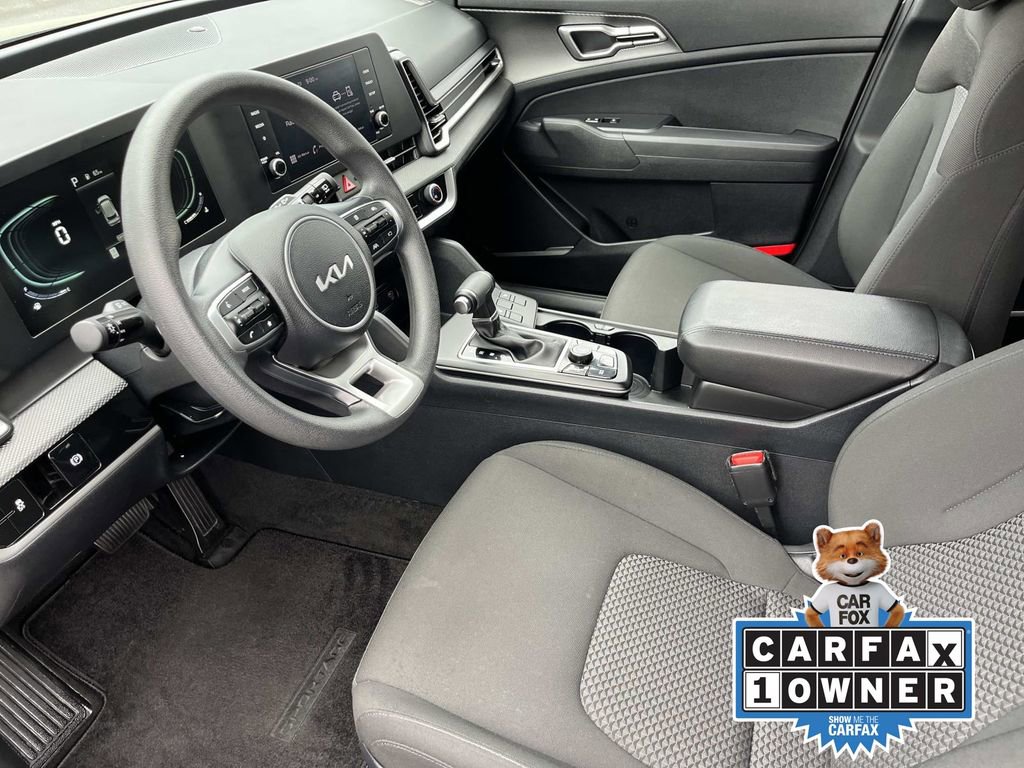 Used 2024 Kia Sportage LX image 25