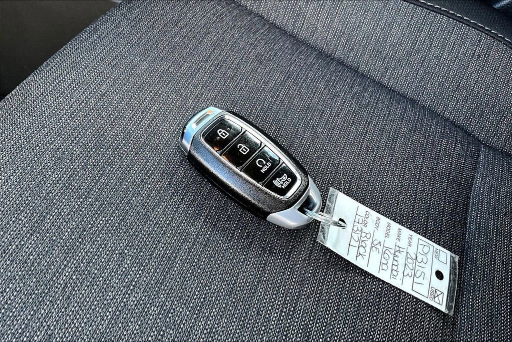 Used 2023 Hyundai Kona SE image 36