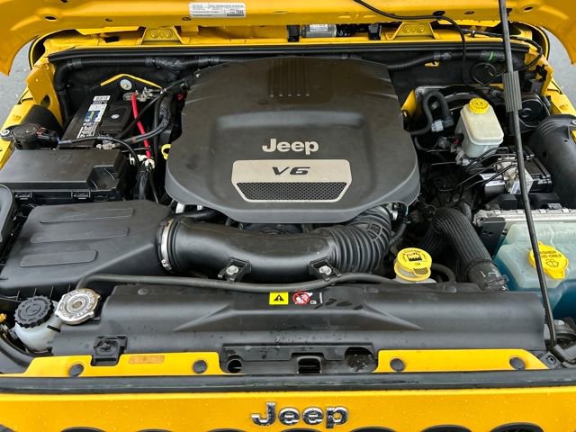 Used 2015 Jeep Wrangler Sport w/ Connectivity Group image 26