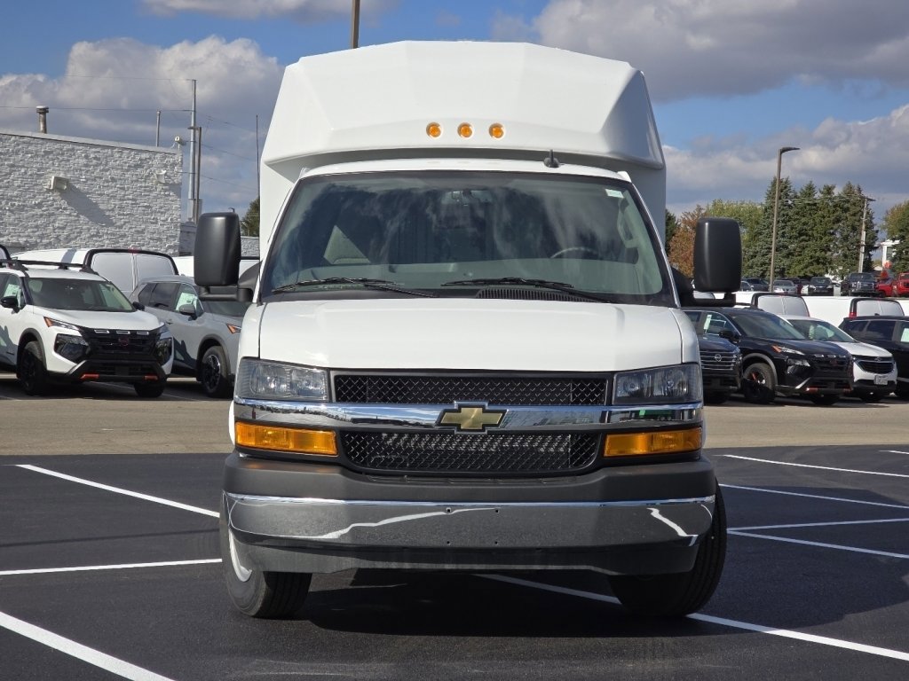 New 2025 Chevrolet Express 3500 w/ Power Convenience Package image 5