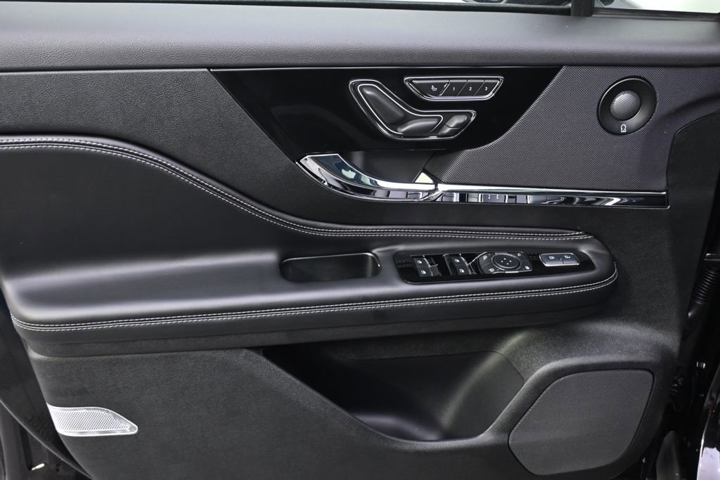 New 2026 Lincoln Corsair Reserve image 22