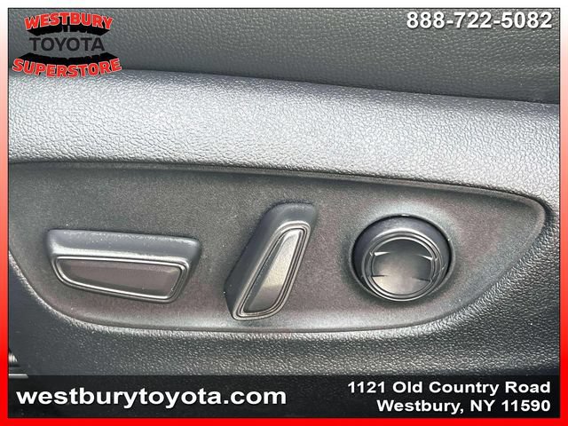 Used 2024 Toyota Grand Highlander AWD image 24