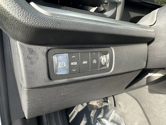 New 2026 Chevrolet Traverse LT image 10