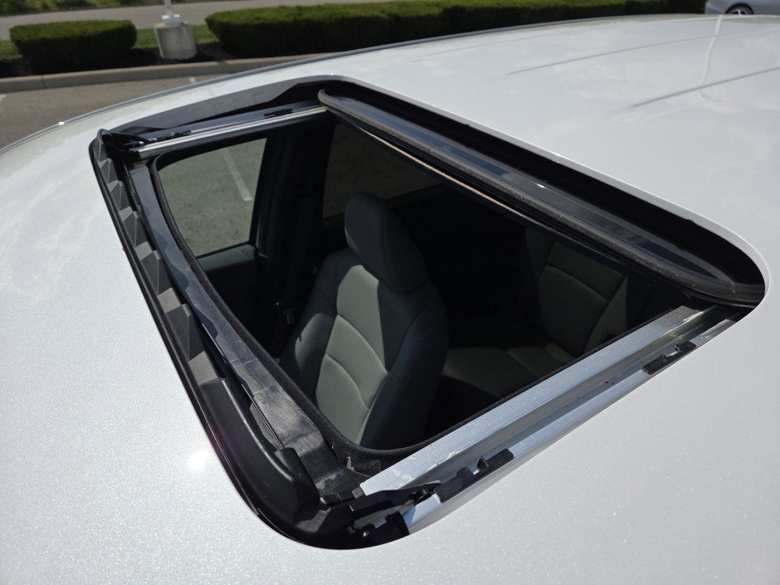 Used 2023 Honda Passport EX-L image 4