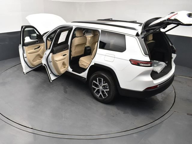 New 2025 Jeep Grand Cherokee L Limited w/ Trailer Tow Package image 28