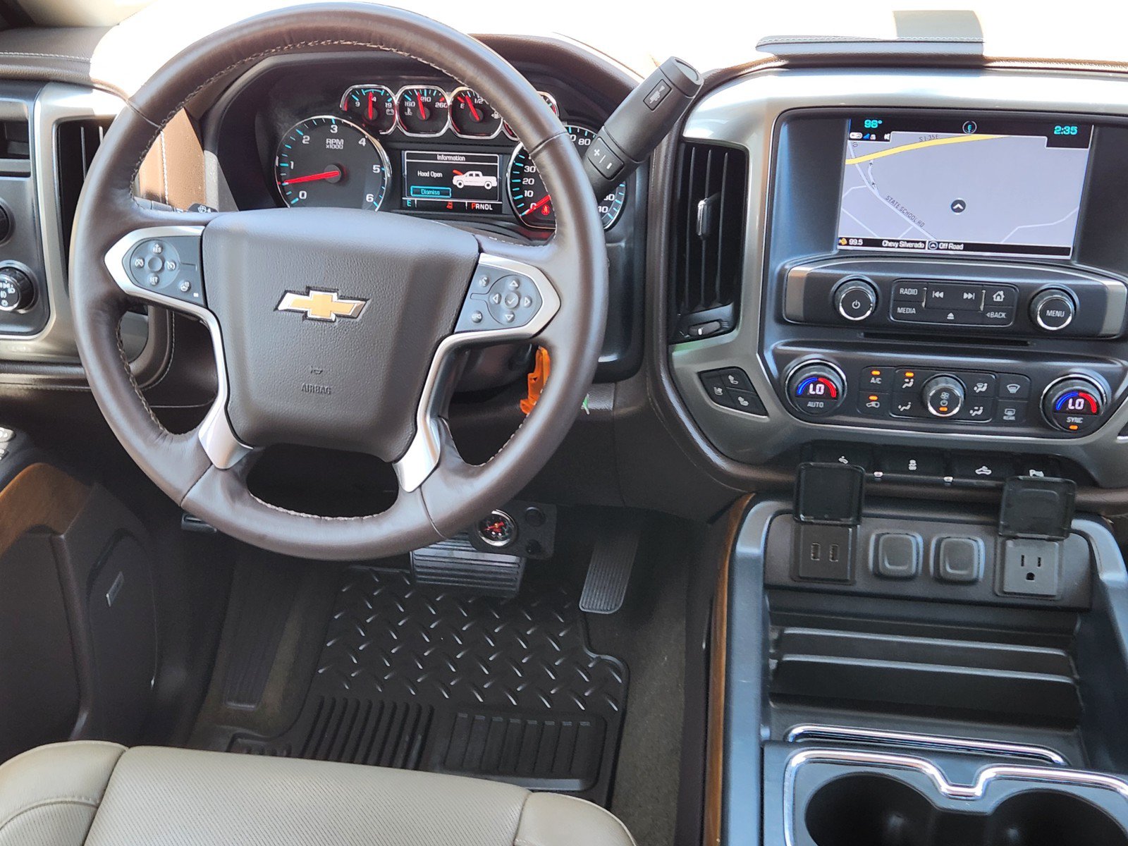 Used 2018 Chevrolet Silverado 1500 LTZ w/ Texas Edition AWD/4WD image 9