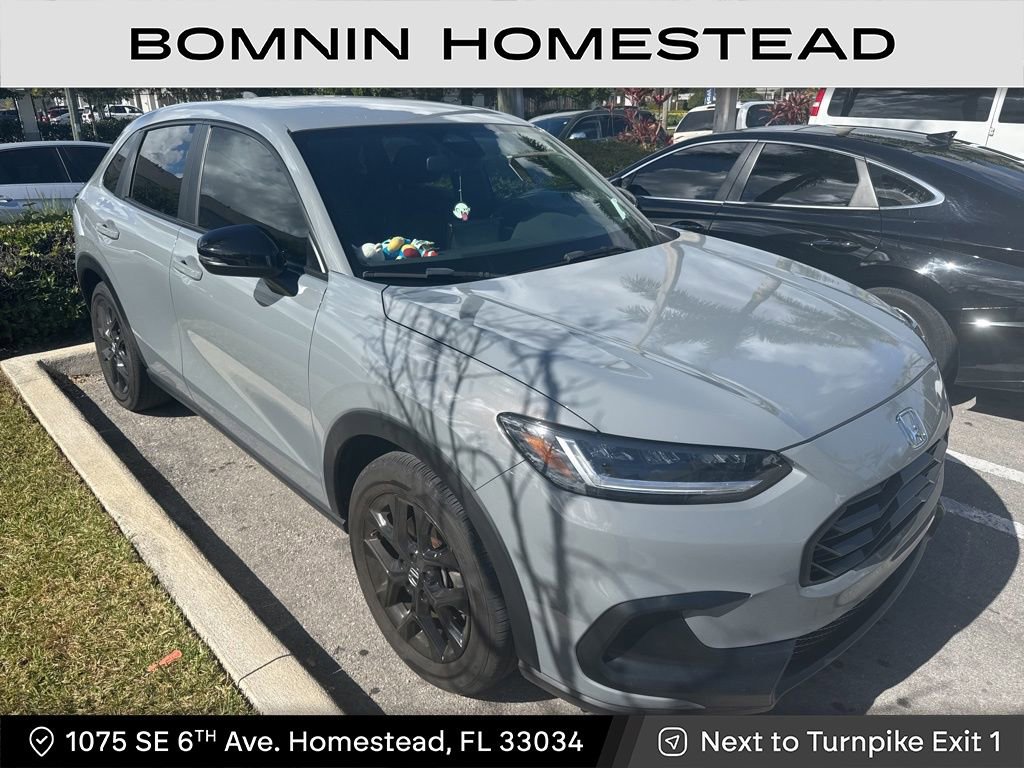 Used 2024 Honda HR-V Sport image 1