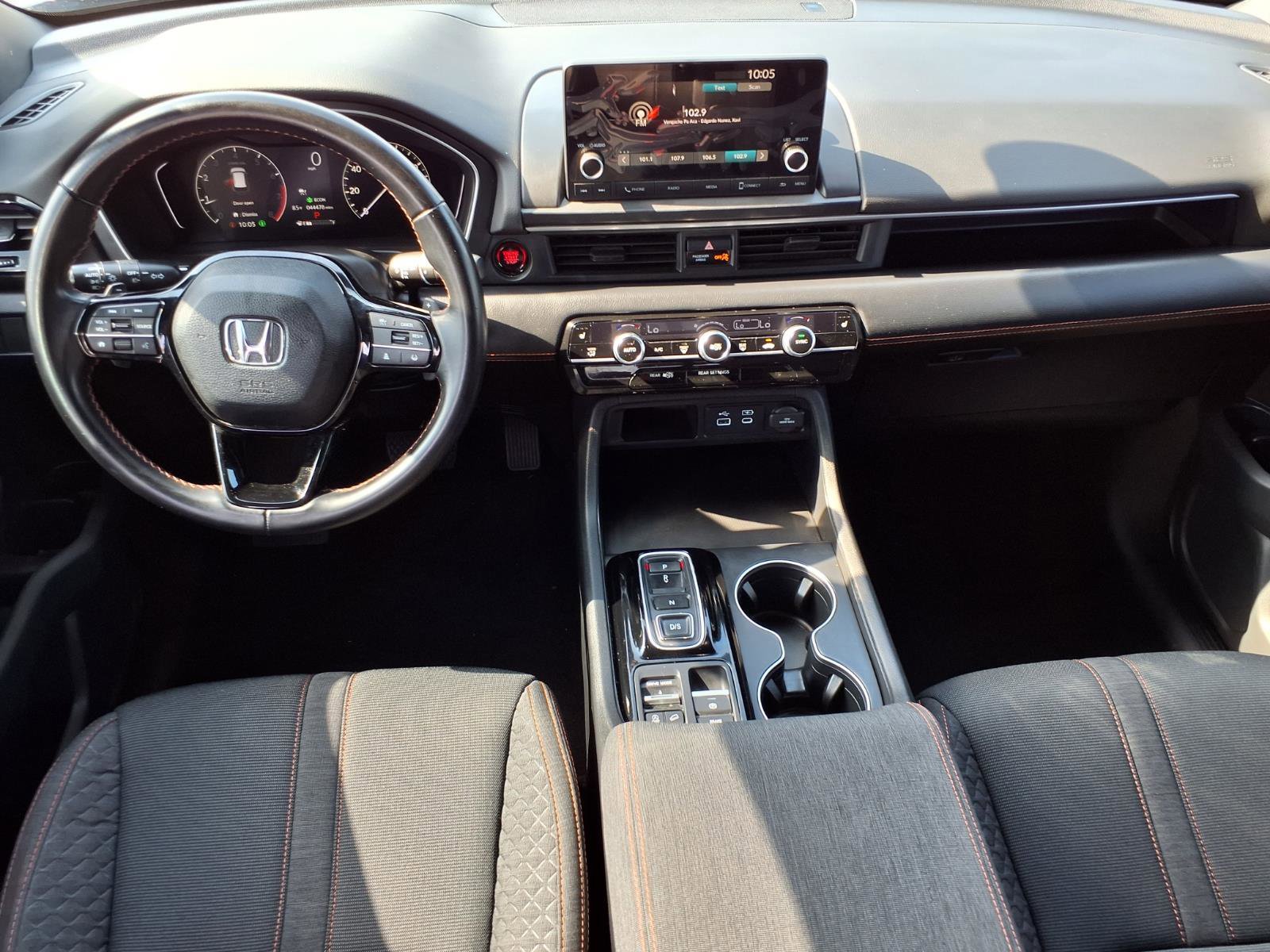 Used 2023 Honda Pilot Sport image 4