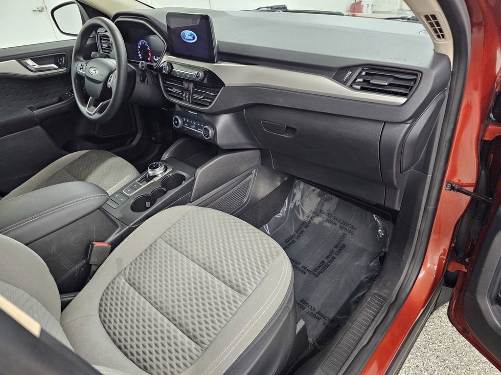 Used 2020 Ford Escape SE FWD image 11