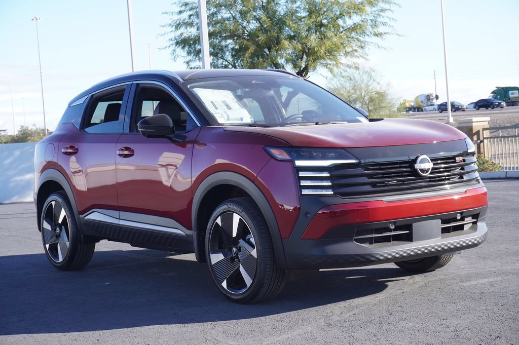 Used 2025 Nissan Kicks SR FWD image 4