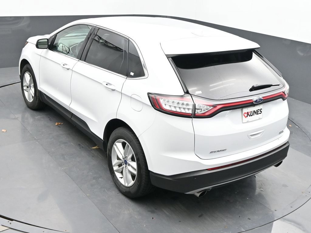 Used 2017 Ford Edge SEL w/ Equipment Group 201A AWD/4WD image 40