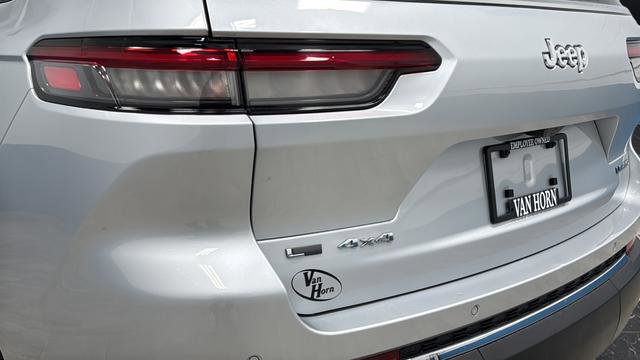 Used 2022 Jeep Grand Cherokee L Limited image 40