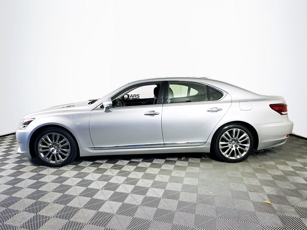 Used 2014 Lexus LS 460 AWD w/ Comfort Package image 4