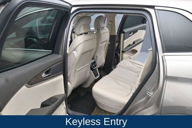 Used 2018 Lincoln MKX Select FWD image 17