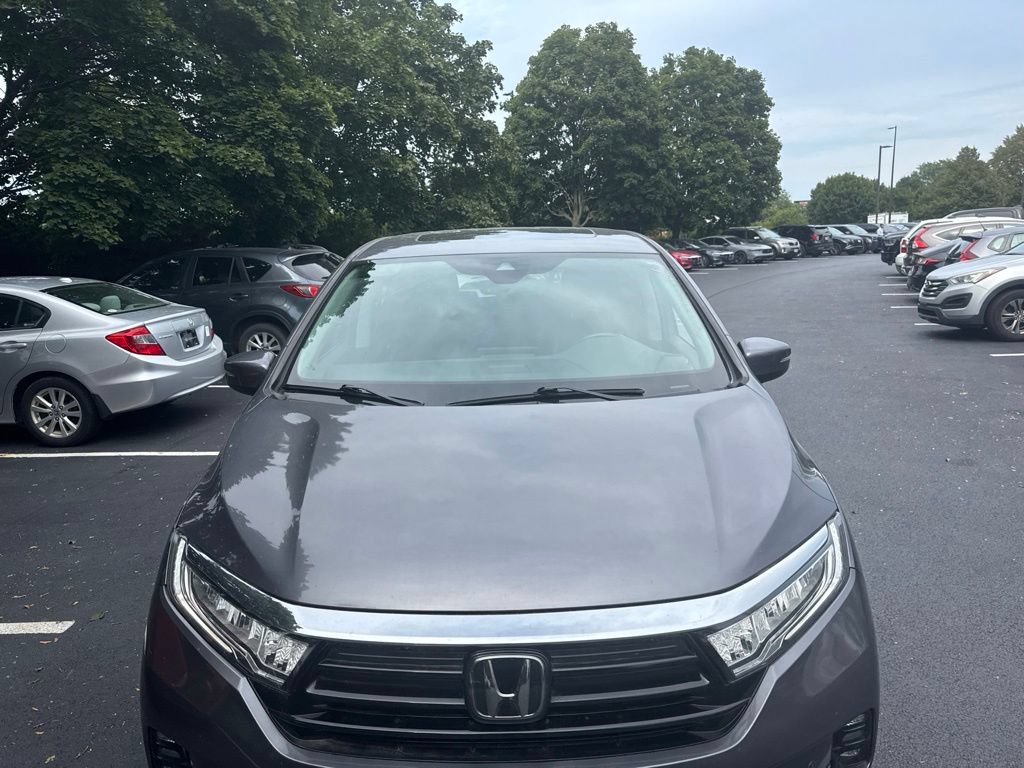 Certified 2024 Honda Odyssey Touring image 3