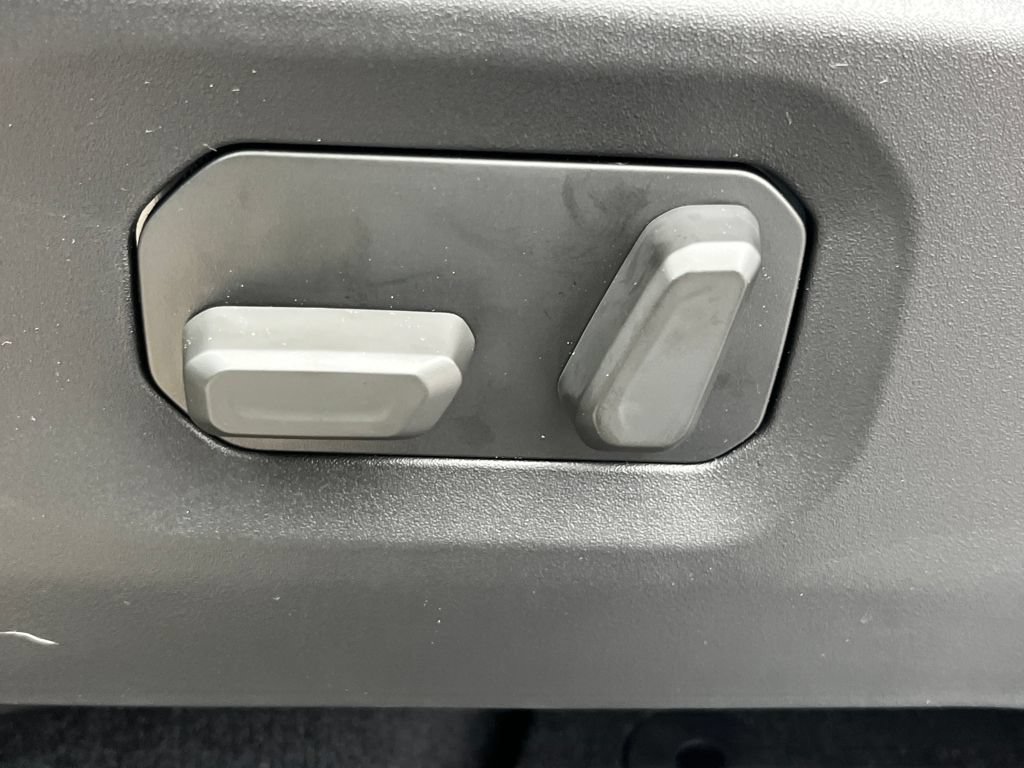 New 2025 Jeep Wrangler Unlimited Sahara AWD/4WD image 30