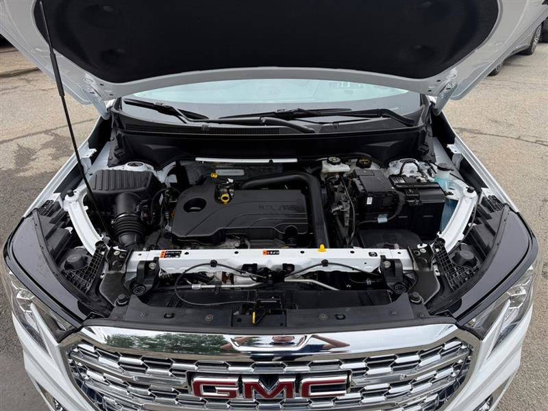 Used 2024 GMC Terrain Denali w/ LPO, Floor Liner Package AWD/4WD image 20