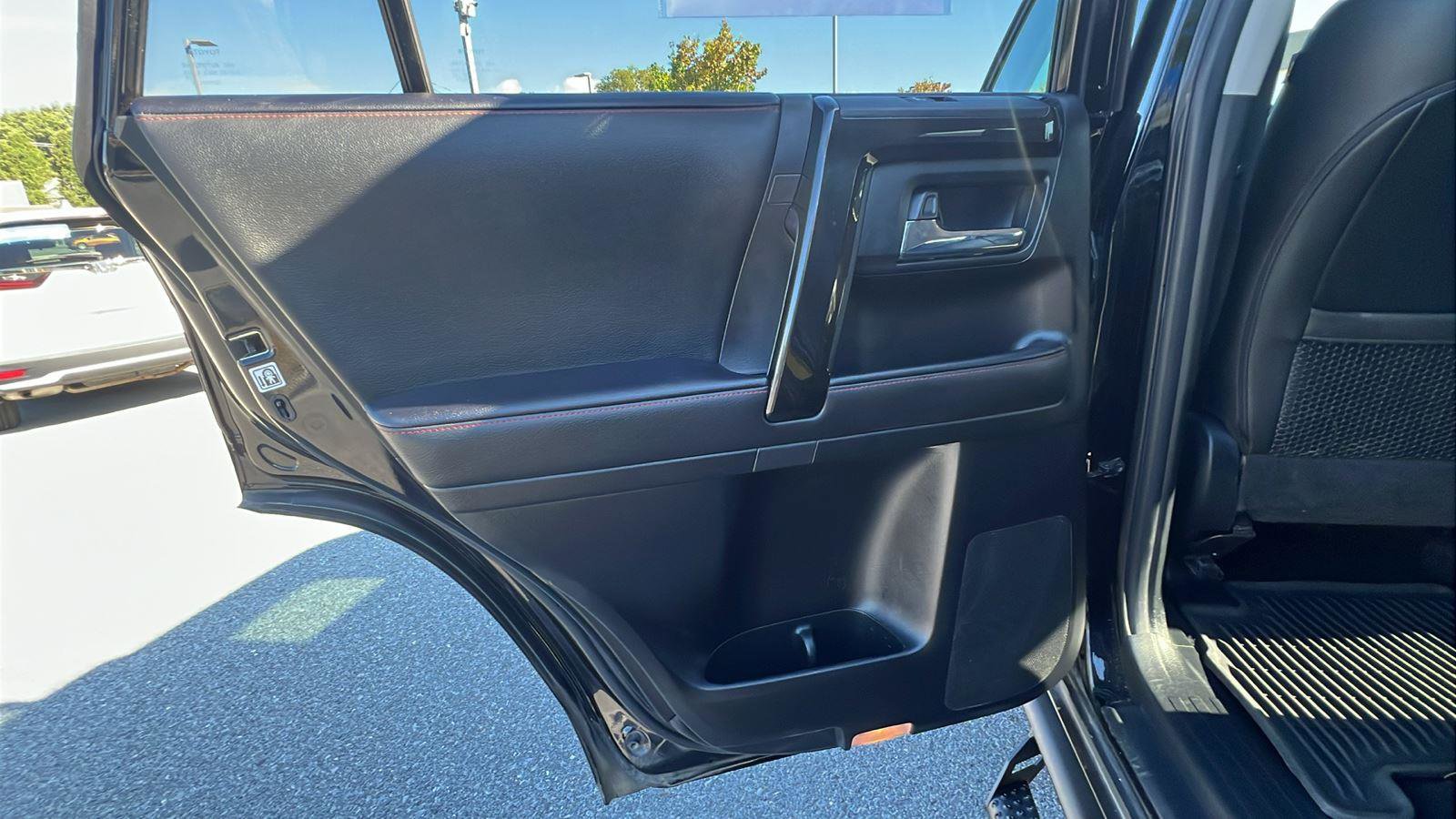 Used 2023 Toyota 4Runner TRD Off-Road Premium w/ Off Road Premium Plus Package image 17