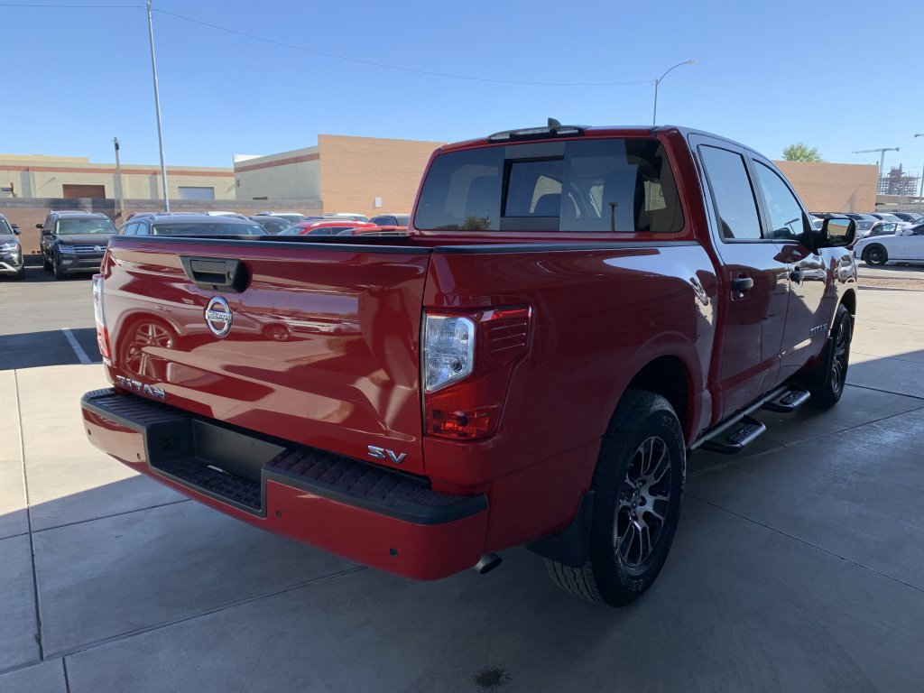Used 2022 Nissan Titan SV w/ SV Convenience Package RWD image 9