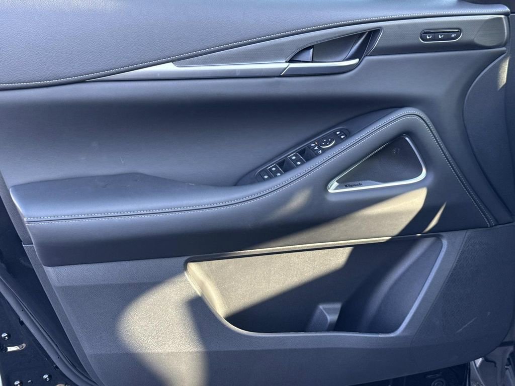 New 2026 INFINITI QX60 Luxe image 14