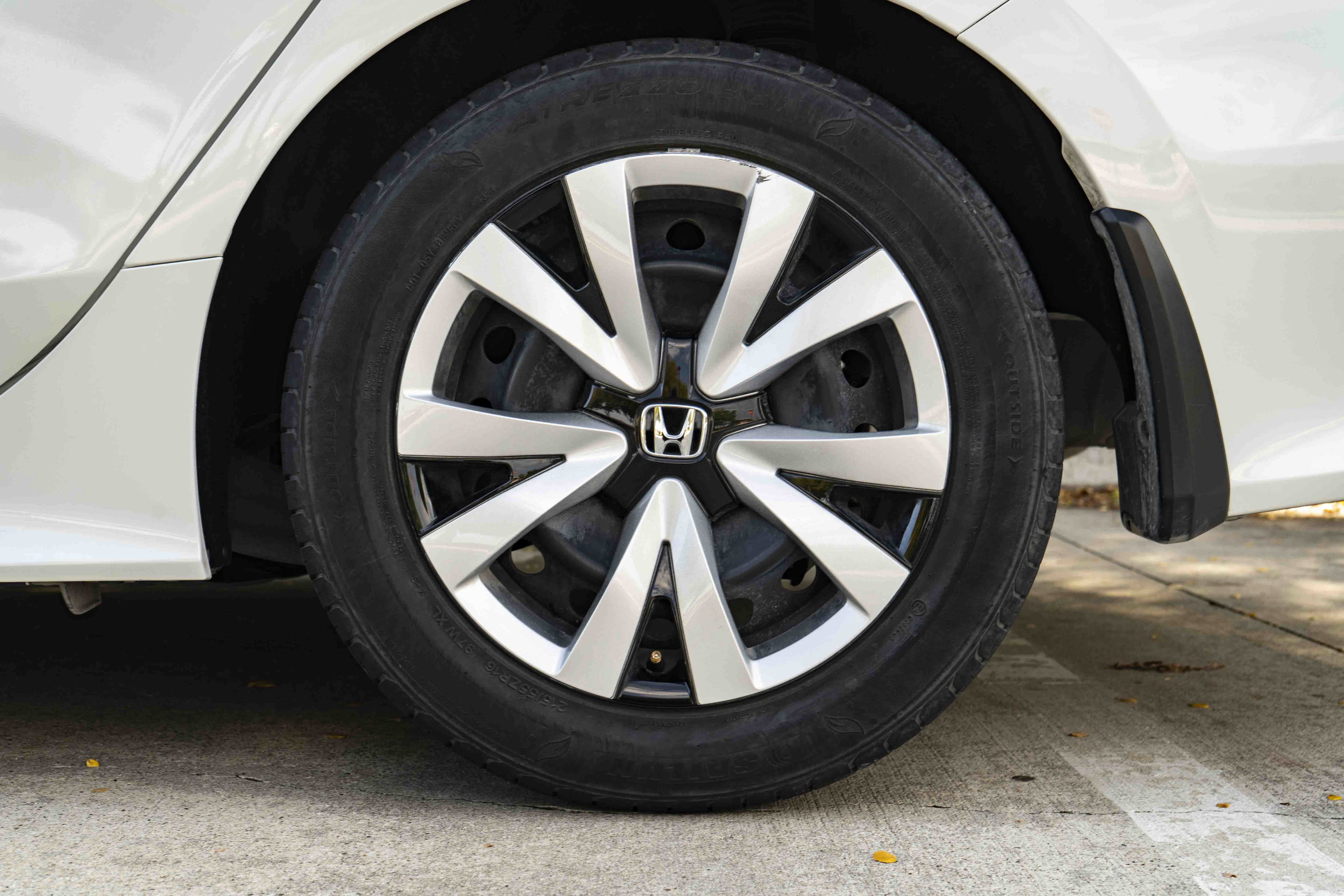 Certified 2026 Honda Civic LX image 15