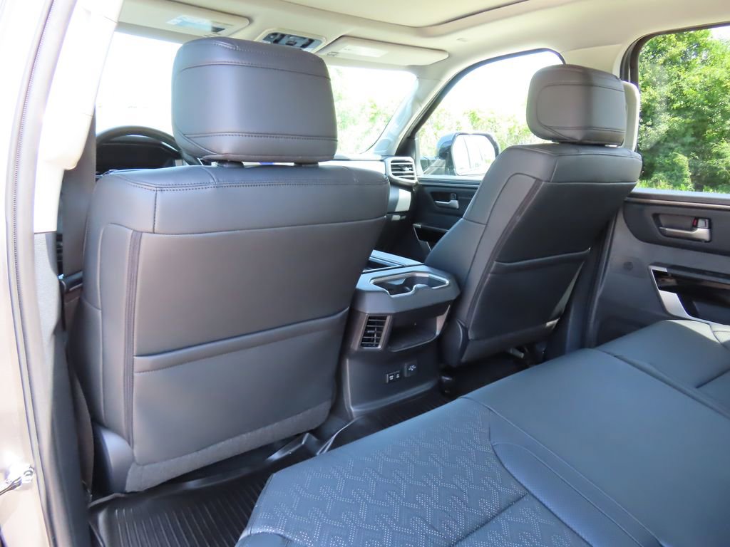 Used 2024 Toyota Tundra Limited AWD/4WD image 29