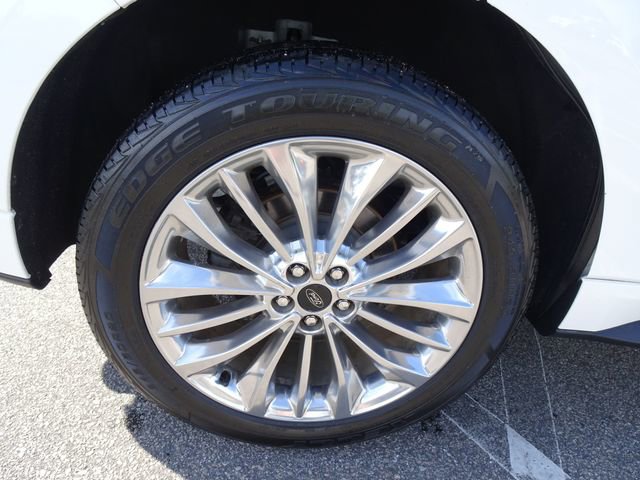 Used 2020 Ford Edge Titanium w/ Equipment Group 301A AWD/4WD image 37
