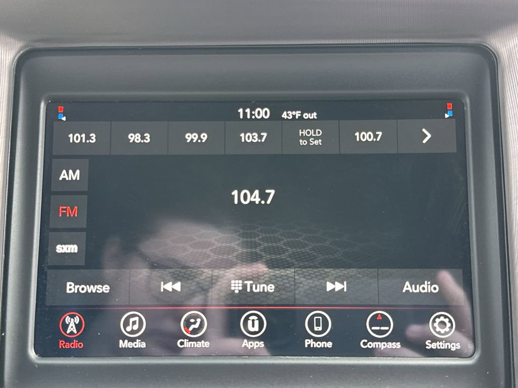 Used 2022 Dodge Charger SXT image 16